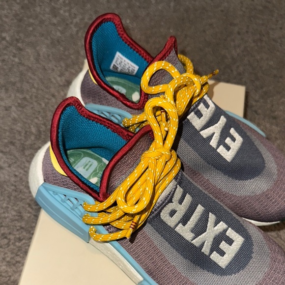 Adidas - Pharrell Williams - Human Races - Picture 12 of 14